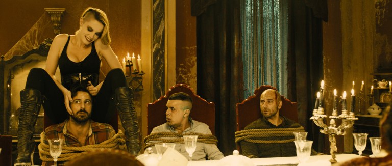 ZUGARRAMURDI 2 ∏ 2013 Enrique Cerezo PC, La Ferme!, Arte France