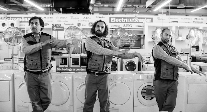 Je Me Tue A Le Dire - Choregraphie magasin electro - Light